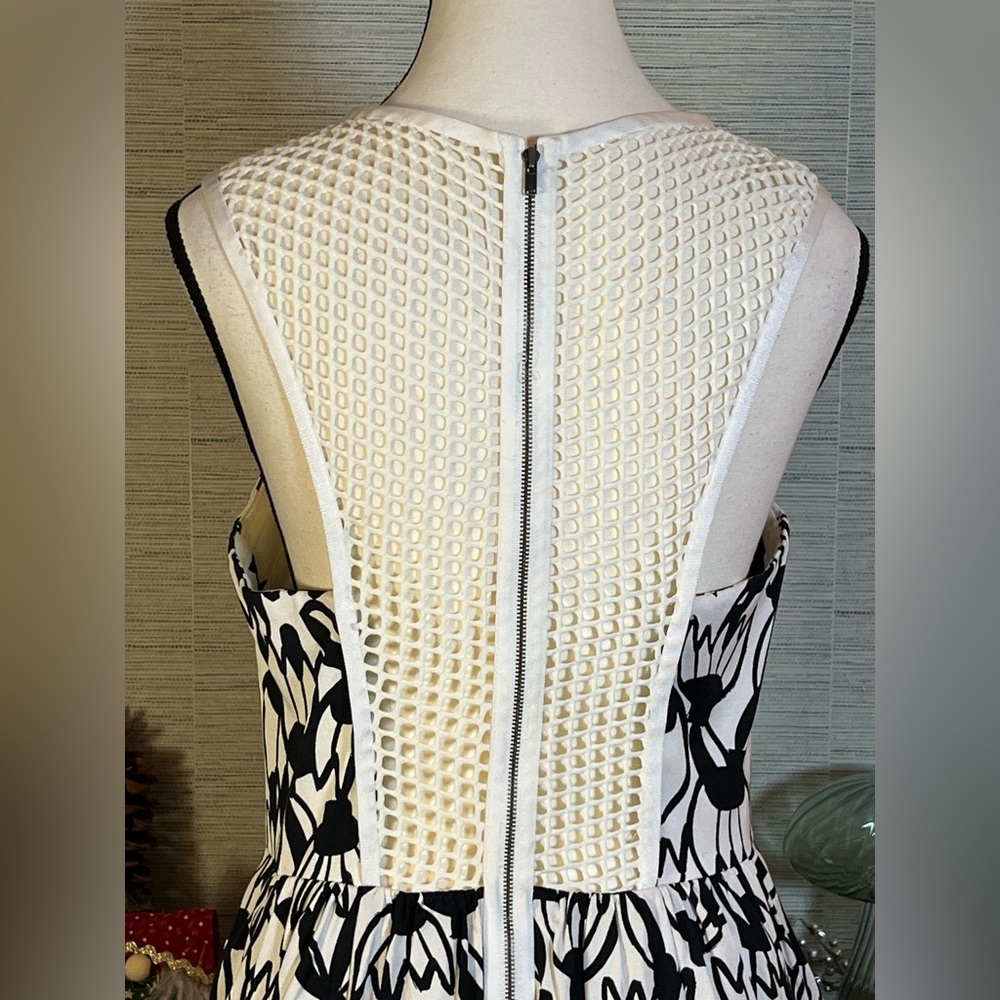 Silk Fit & Flare Floral Dress Black/White Mesh Yoke Women’s Size Small Retro - Picture 4 of 9